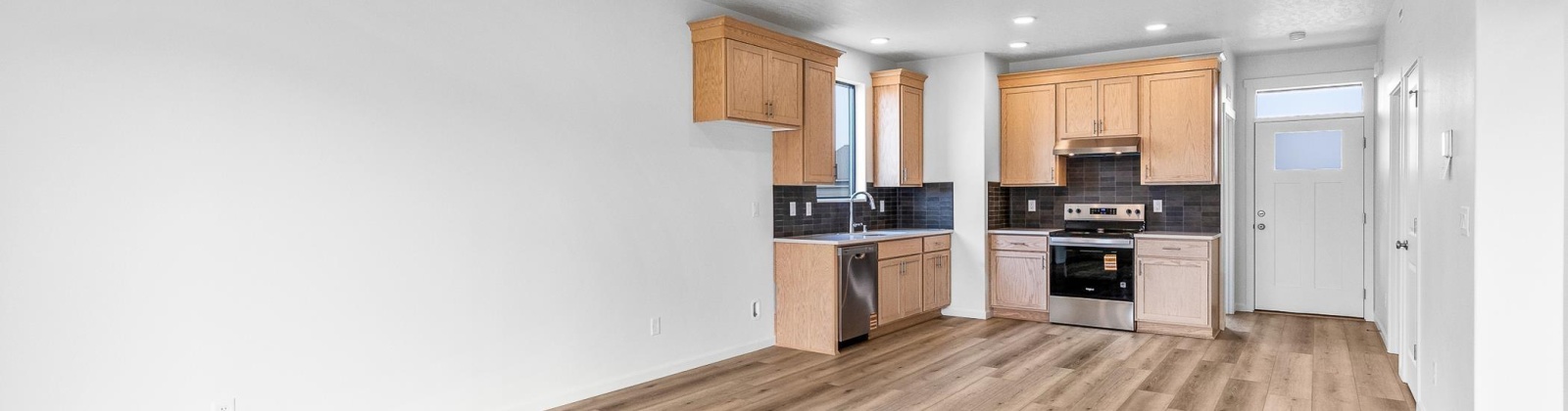 Amberly Ave, Grandview, Washington 98930, 3 Bedrooms Bedrooms, 0 ,2 BathroomsBathrooms,Houses,For Sale,Amberly Ave,0,286534