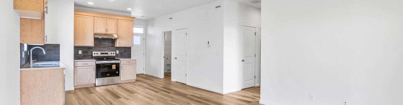 Amberly Ave, Grandview, Washington 98930, 3 Bedrooms Bedrooms, 0 ,2 BathroomsBathrooms,Houses,For Sale,Amberly Ave,0,286534