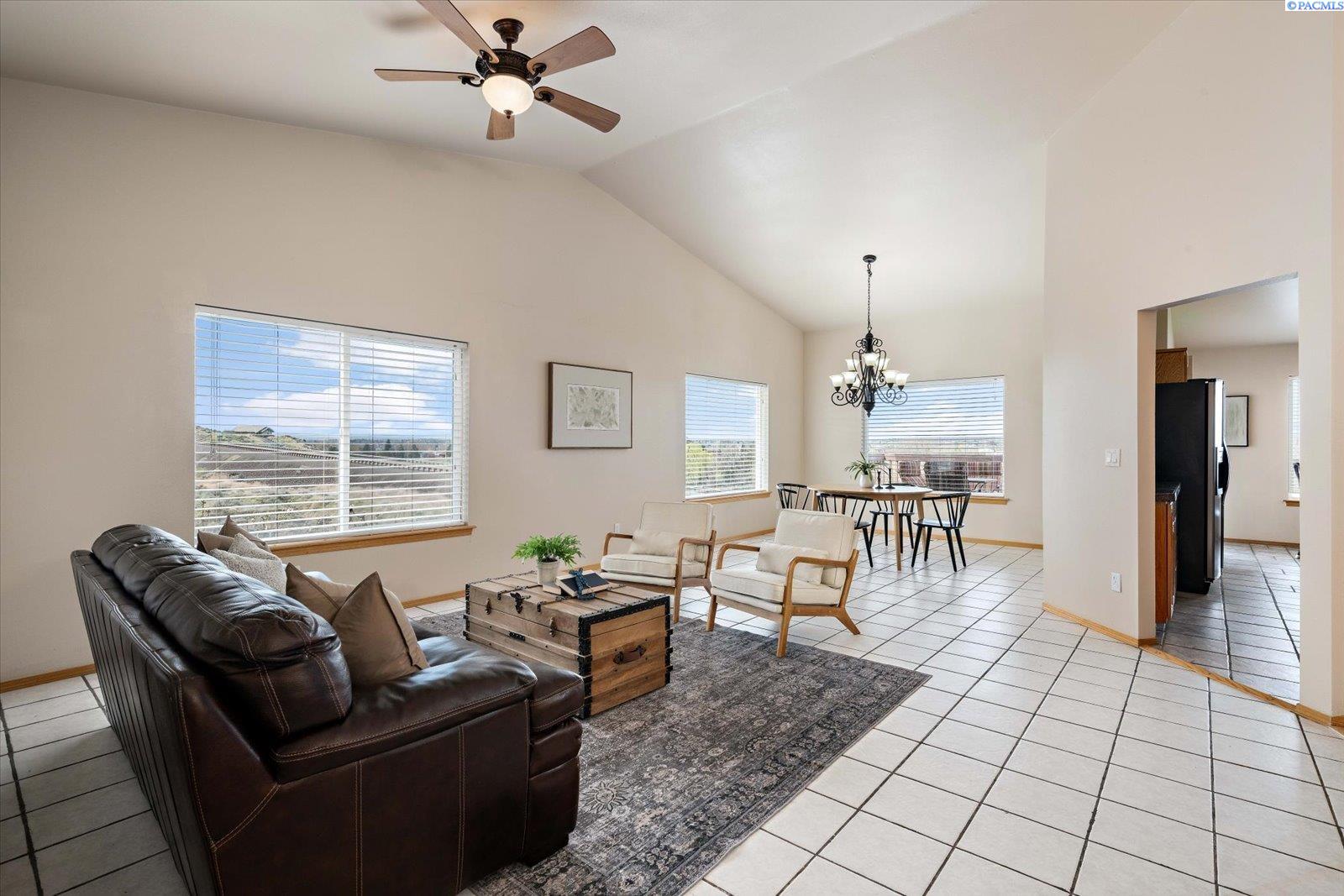 Mountain View Drive, Prosser, Washington 99350, 5 Bedrooms Bedrooms, 0 ,3 BathroomsBathrooms,Houses,For Sale,Mountain View Drive,0,286544