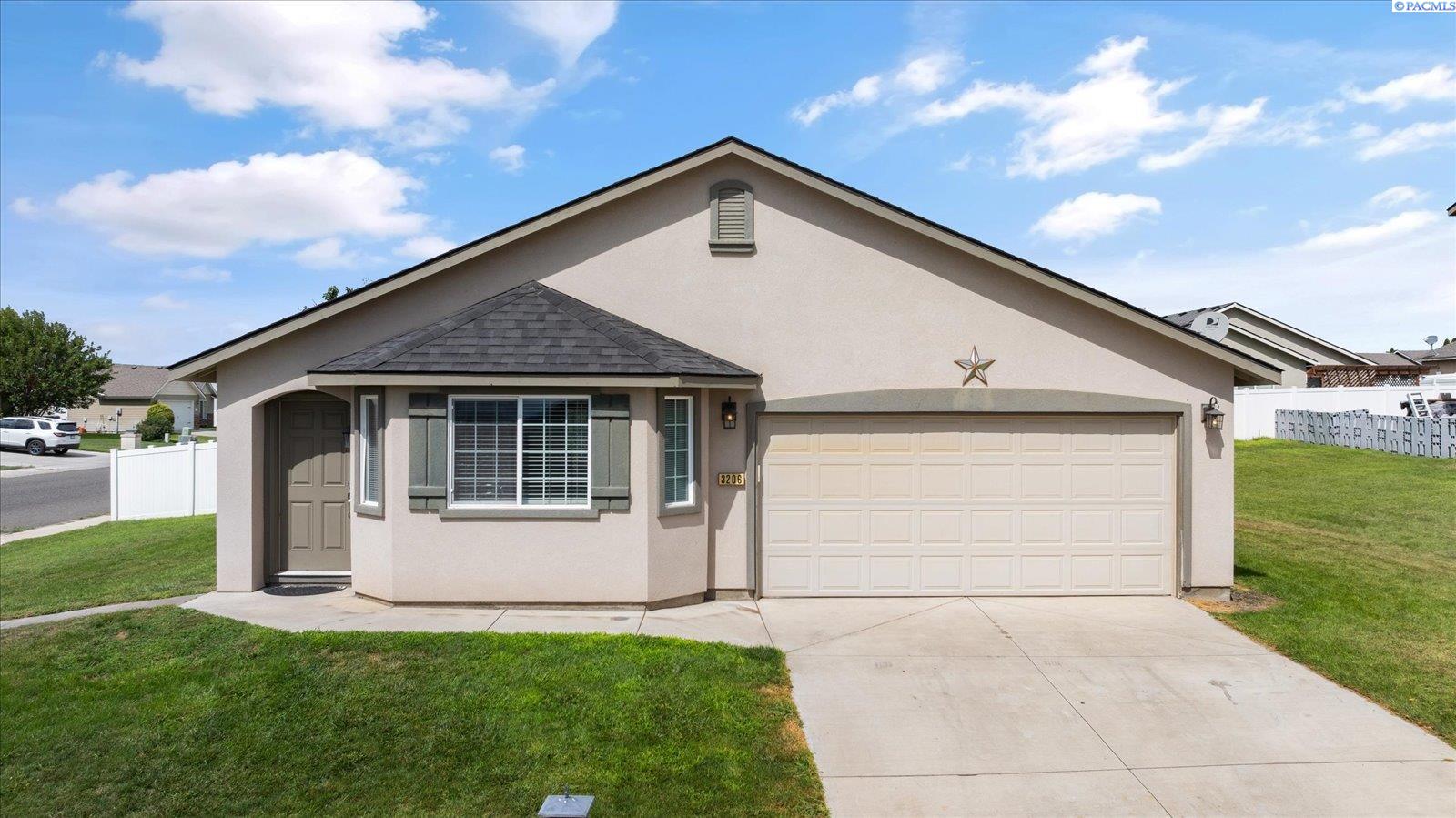 Calder Ln, Pasco, Washington 99301, 3 Bedrooms Bedrooms, 0 ,2 BathroomsBathrooms,Houses,For Sale,Calder Ln,0,286543