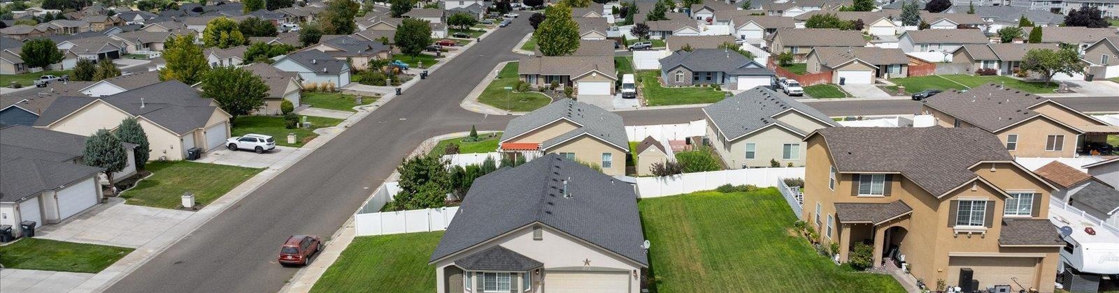 Calder Ln, Pasco, Washington 99301, 3 Bedrooms Bedrooms, 0 ,2 BathroomsBathrooms,Houses,For Sale,Calder Ln,0,286543