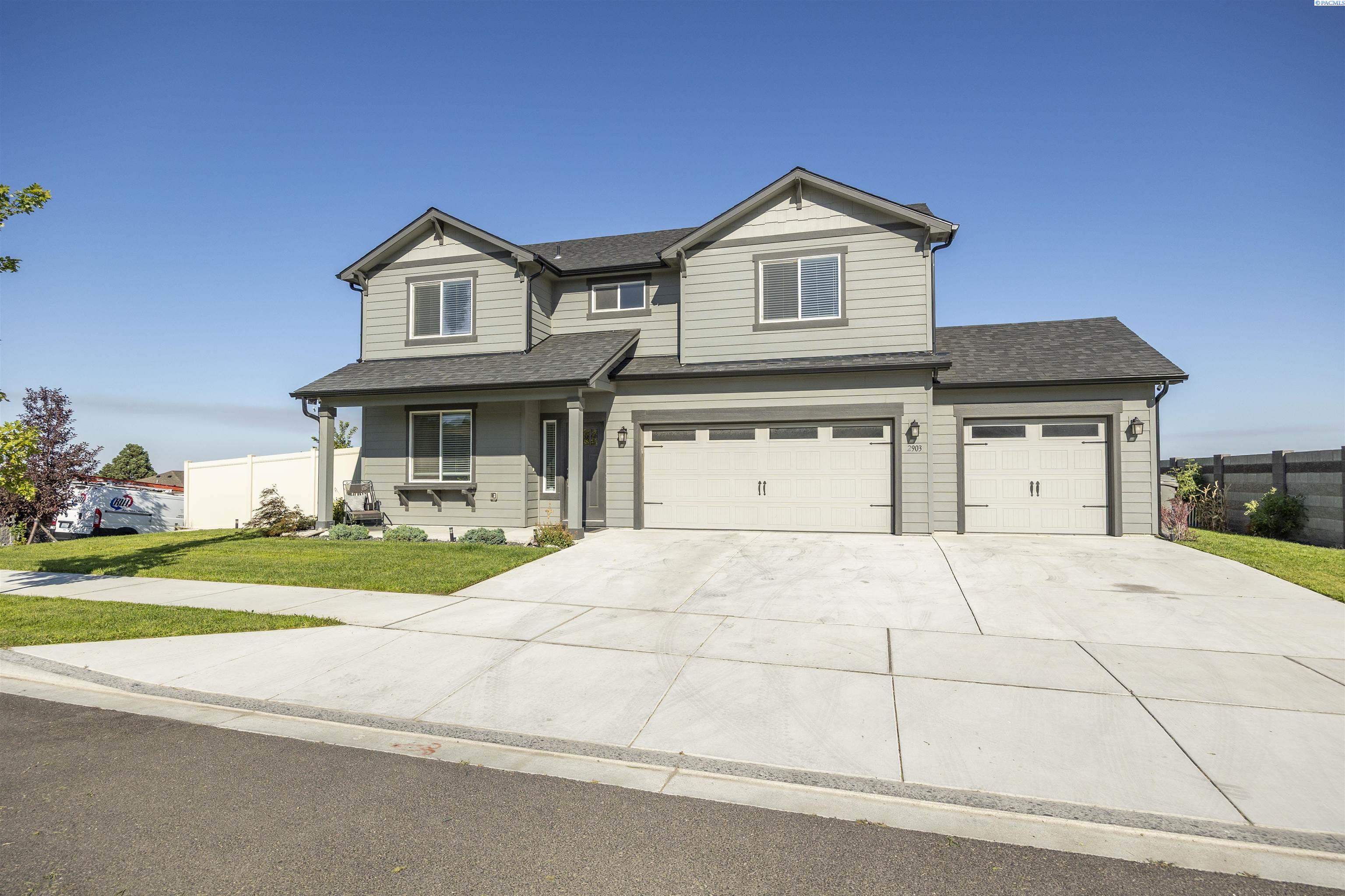Jefferson Street, Kennewick, Washington 99338, 5 Bedrooms Bedrooms, 0 ,3 BathroomsBathrooms,Houses,For Sale,Jefferson Street,0,286583