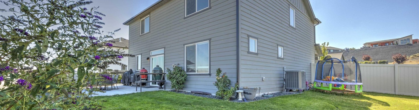 Jefferson Street, Kennewick, Washington 99338, 5 Bedrooms Bedrooms, 0 ,3 BathroomsBathrooms,Houses,For Sale,Jefferson Street,0,286583