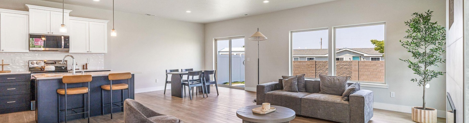 Grapevine Ct, West Richland, Washington 99353, 3 Bedrooms Bedrooms, 0 ,3 BathroomsBathrooms,Condos/townhomes,For Sale,Grapevine Ct,0,286598