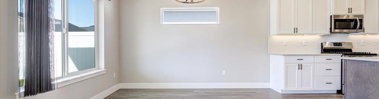 White Dr, Richland, Washington 99352, 4 Bedrooms Bedrooms, 0 ,3 BathroomsBathrooms,Houses,For Sale,White Dr,0,286628