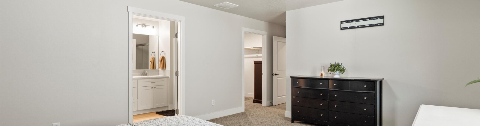 32nd Ave, Kennewick, Washington 99338, 4 Bedrooms Bedrooms, 0 ,2 BathroomsBathrooms,Houses,For Sale,32nd Ave,0,286611