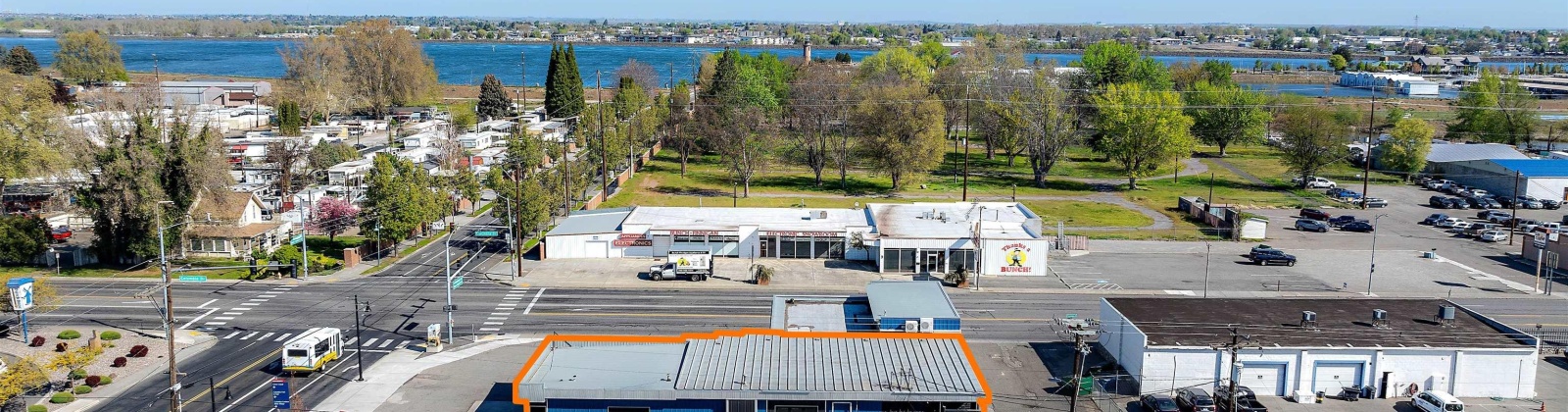 Washington, Kennewick, Washington 99336, 0 , 0 ,21 BathroomsBathrooms,Commercial,For Sale,Washington,0,286643