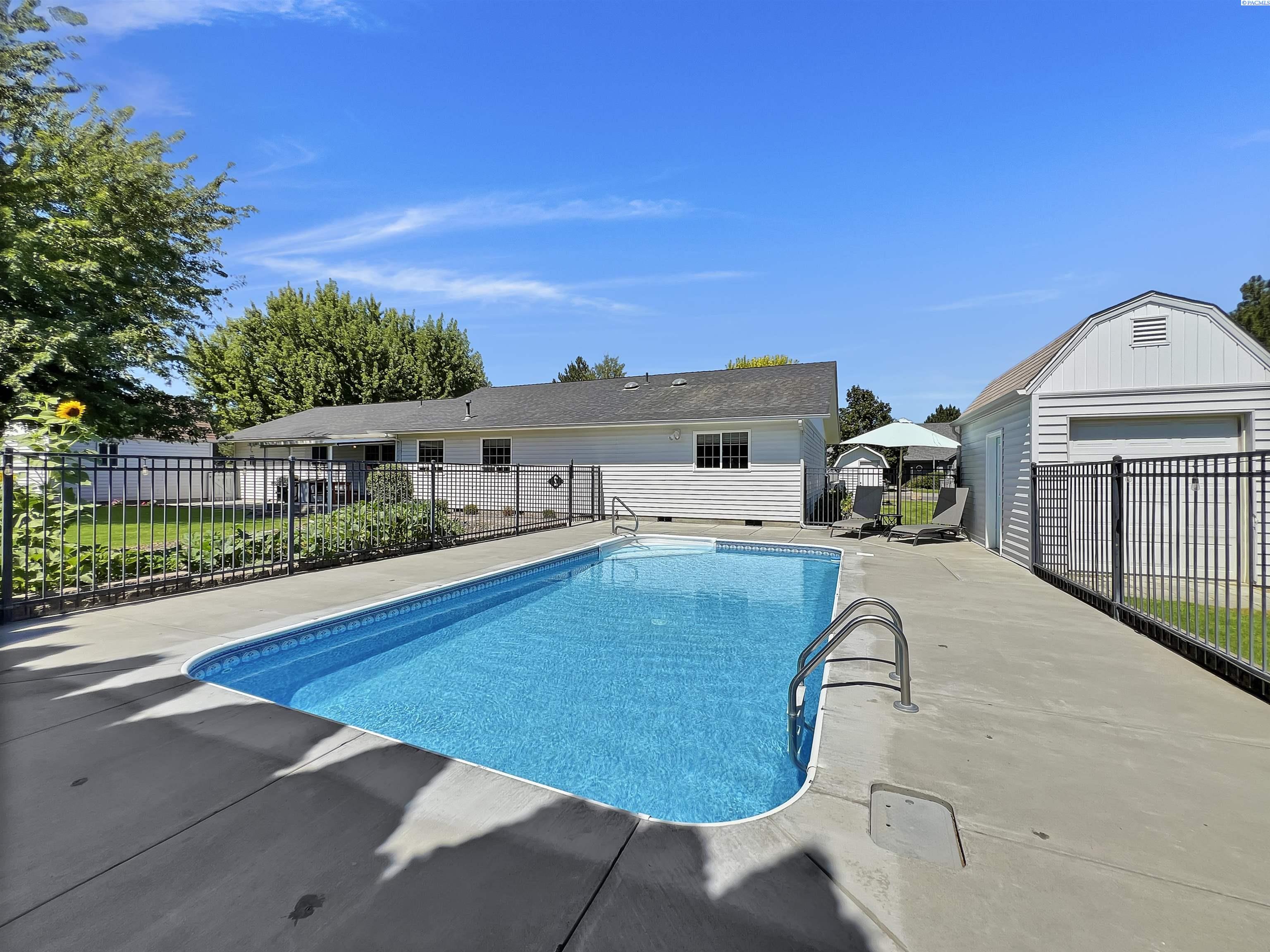 247th PR SE, Kennewick, Washington 99337, 3 Bedrooms Bedrooms, 0 ,3 BathroomsBathrooms,Houses,For Sale,247th PR SE,0,286640
