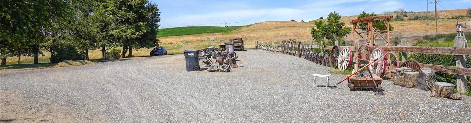 Mail Rd, Othello, Washington 99344, 7 Bedrooms Bedrooms, 0 ,2 BathroomsBathrooms,Manufactured Homes,For Sale,Mail Rd,0,286669