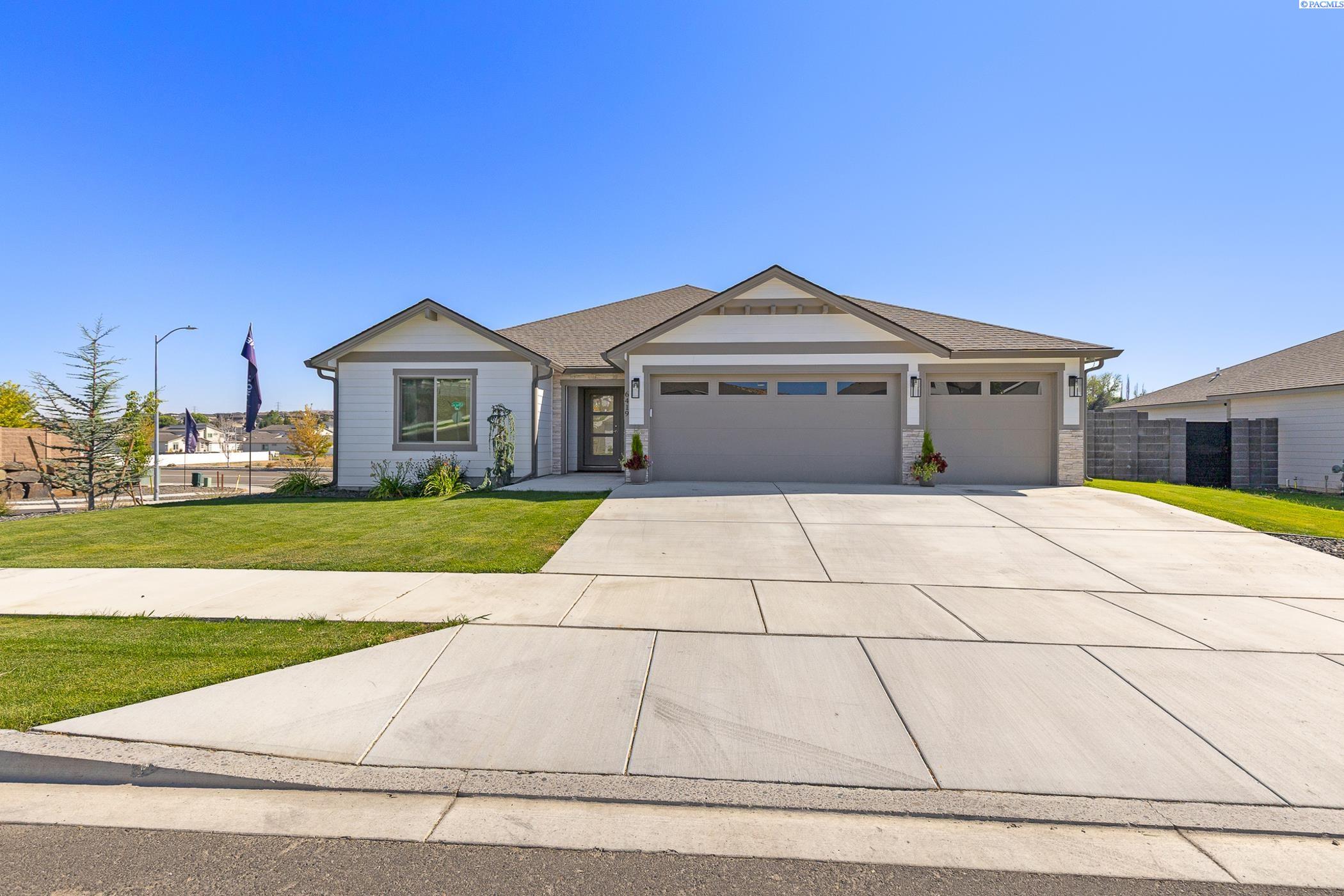 32nd, Kennewick, Washington 99338, 4 Bedrooms Bedrooms, 0 ,2 BathroomsBathrooms,Houses,For Sale,32nd,0,286654