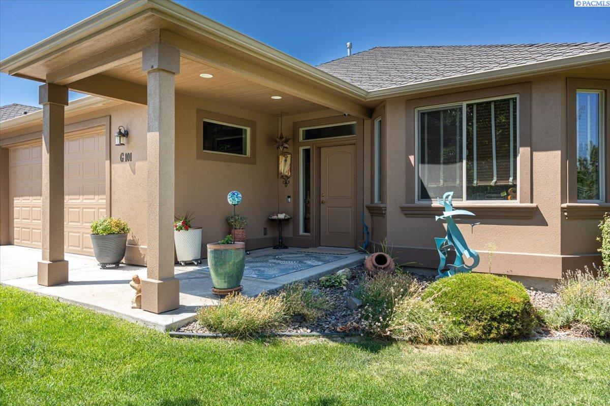 30th, Kennewick, Washington 99337, 3 Bedrooms Bedrooms, 0 ,2 BathroomsBathrooms,Houses,For Sale,30th,0,286668