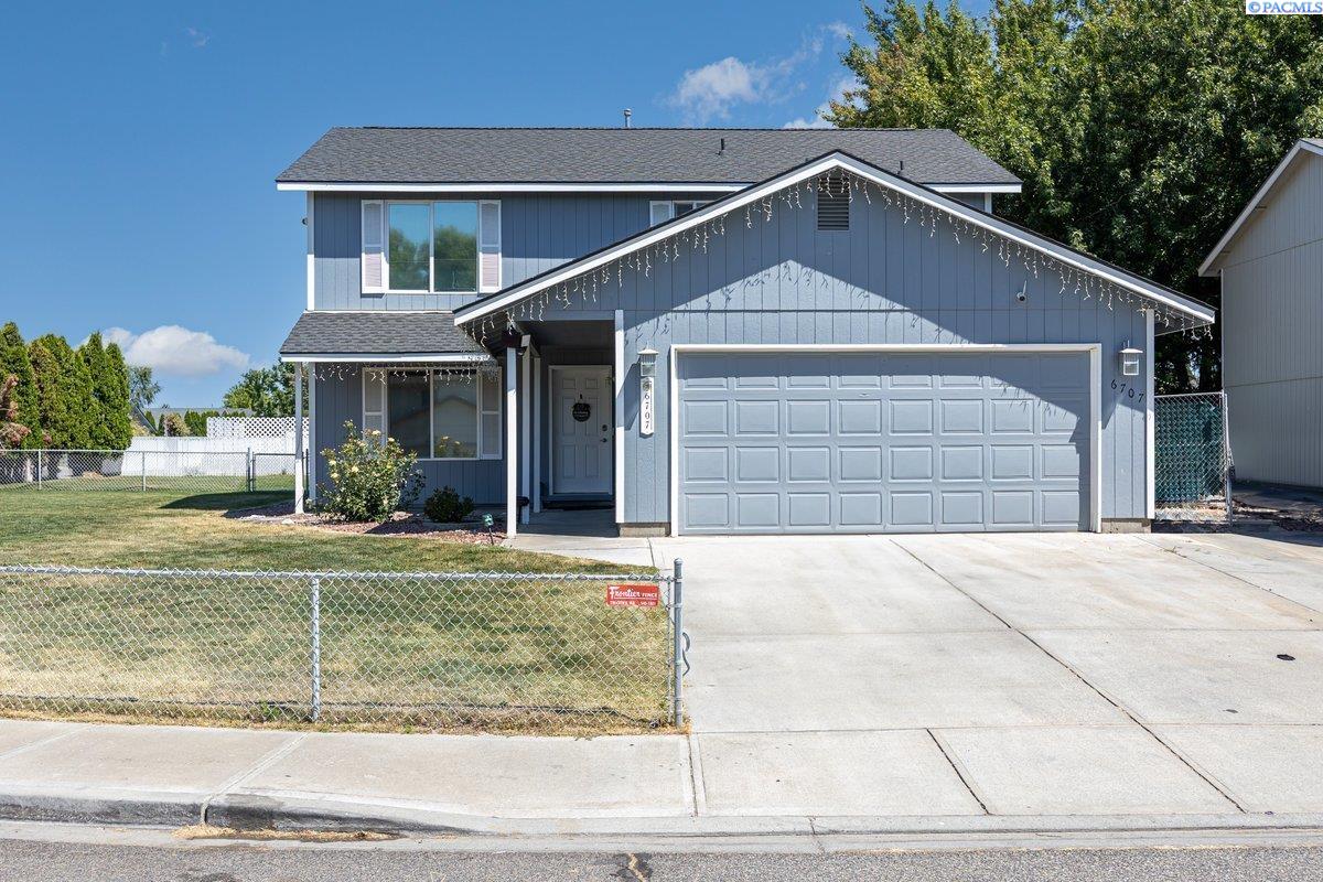 Ruth Dr, Pasco, Washington 99301-7833, 4 Bedrooms Bedrooms, 0 ,3 BathroomsBathrooms,Houses,For Sale,Ruth Dr,0,286657