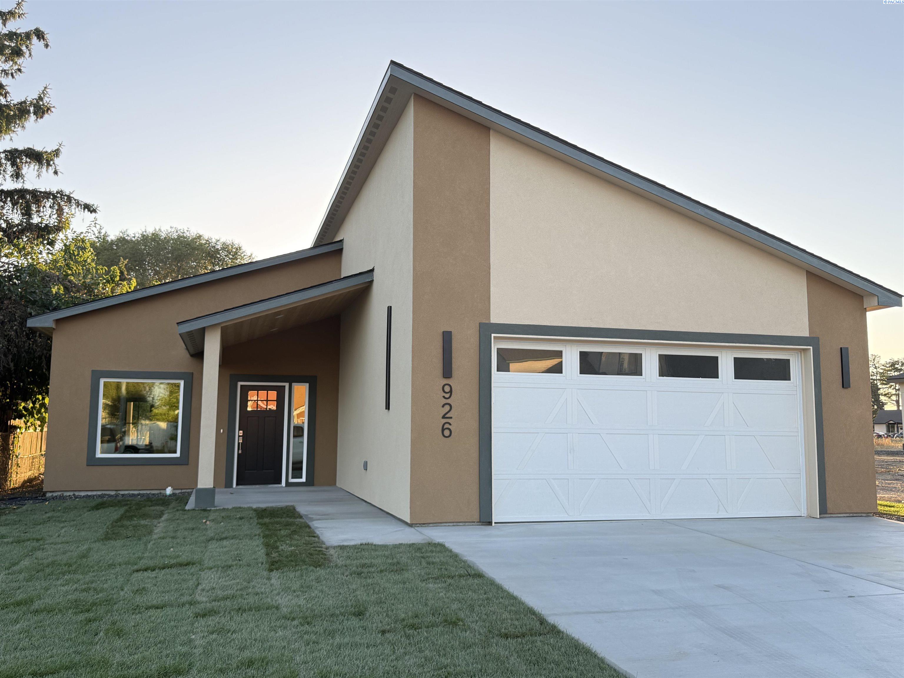26th Ave, Pasco, Washington 99301, 3 Bedrooms Bedrooms, 0 ,2 BathroomsBathrooms,Houses,For Sale,26th Ave,0,286662