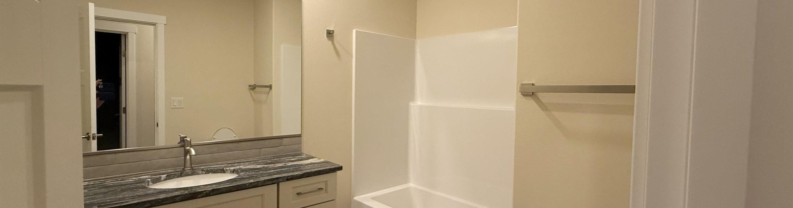 26th Ave, Pasco, Washington 99301, 3 Bedrooms Bedrooms, 0 ,2 BathroomsBathrooms,Houses,For Sale,26th Ave,0,286662