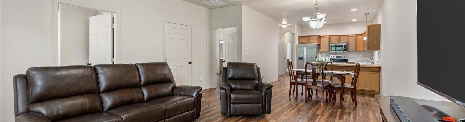 Mia Lane, Pasco, Washington 99301, 3 Bedrooms Bedrooms, 0 ,2 BathroomsBathrooms,Condos/townhomes,For Sale,Mia Lane,0,286681