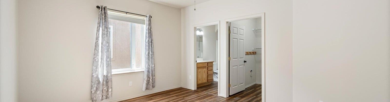 Mia Lane, Pasco, Washington 99301, 3 Bedrooms Bedrooms, 0 ,2 BathroomsBathrooms,Condos/townhomes,For Sale,Mia Lane,0,286681