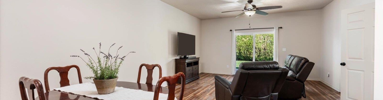 Mia Lane, Pasco, Washington 99301, 3 Bedrooms Bedrooms, 0 ,2 BathroomsBathrooms,Condos/townhomes,For Sale,Mia Lane,0,286681