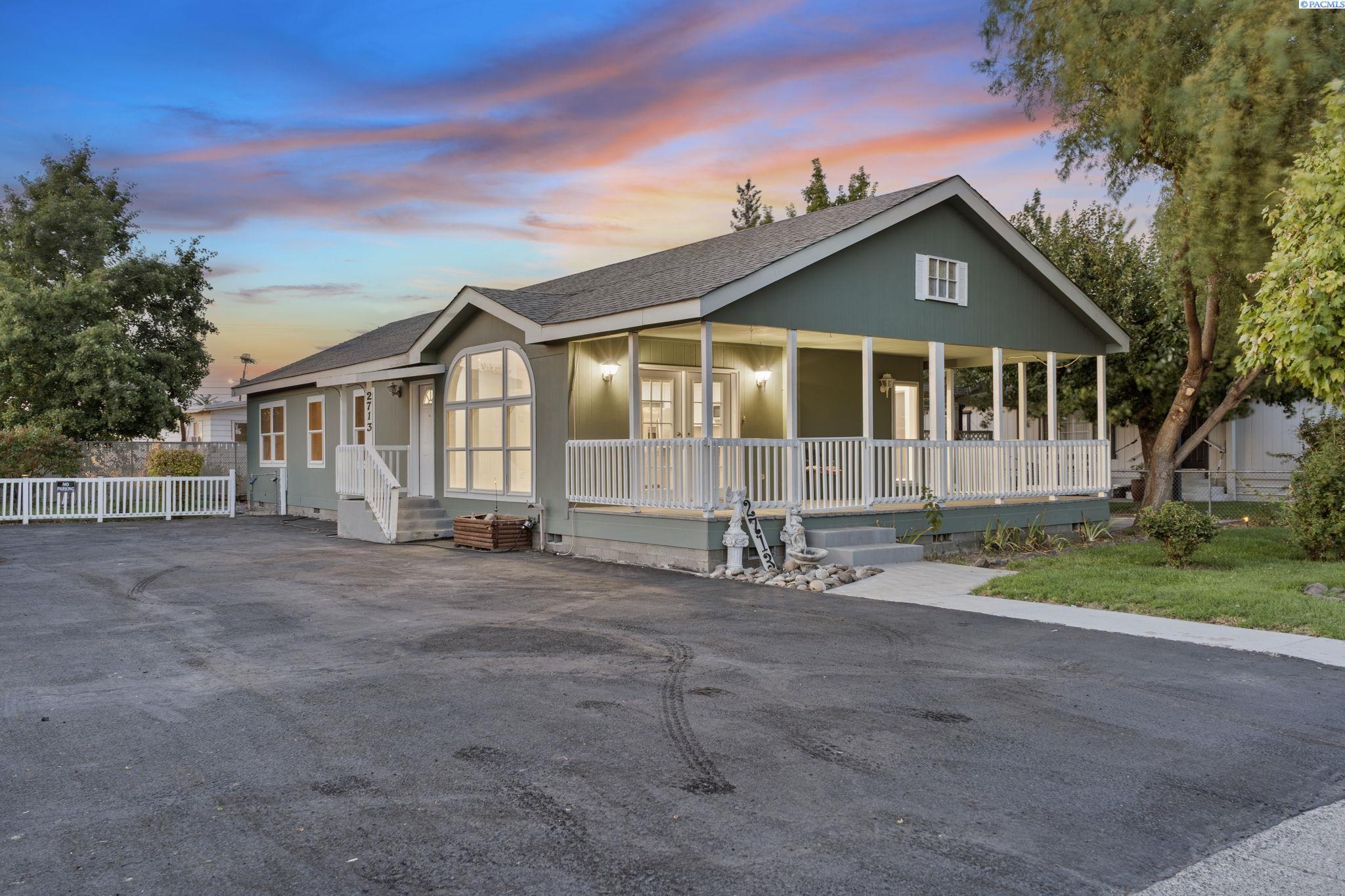 Bonneville St, Pasco, Washington 99301, 3 Bedrooms Bedrooms, 0 ,2 BathroomsBathrooms,Manufactured Homes,For Sale,Bonneville St,0,286700