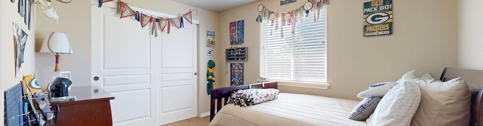 6th Avenue, Kennewick, Washington 99336, 4 Bedrooms Bedrooms, 0 ,3 BathroomsBathrooms,Houses,For Sale,6th Avenue,0,286697