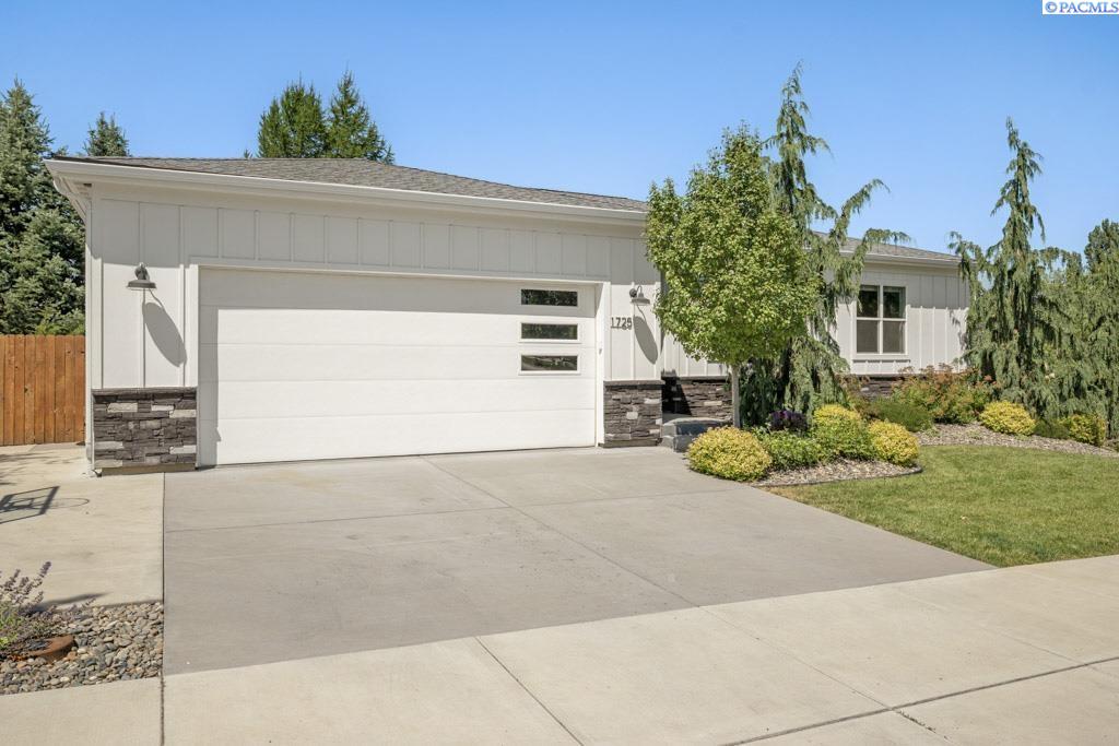Emily St., Pullman, Washington 99163, 4 Bedrooms Bedrooms, 0 ,3 BathroomsBathrooms,Houses,For Sale,Emily St.,0,286249