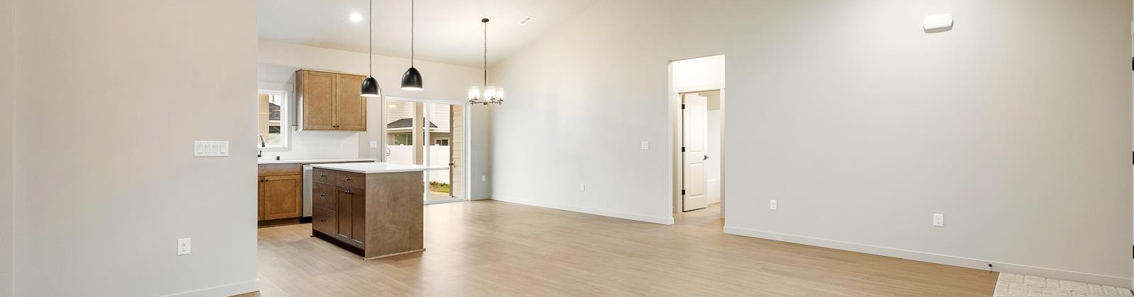Ashen Drive, Pasco, Washington 99301, 3 Bedrooms Bedrooms, 0 ,2 BathroomsBathrooms,Houses,For Sale,Ashen Drive,0,286701