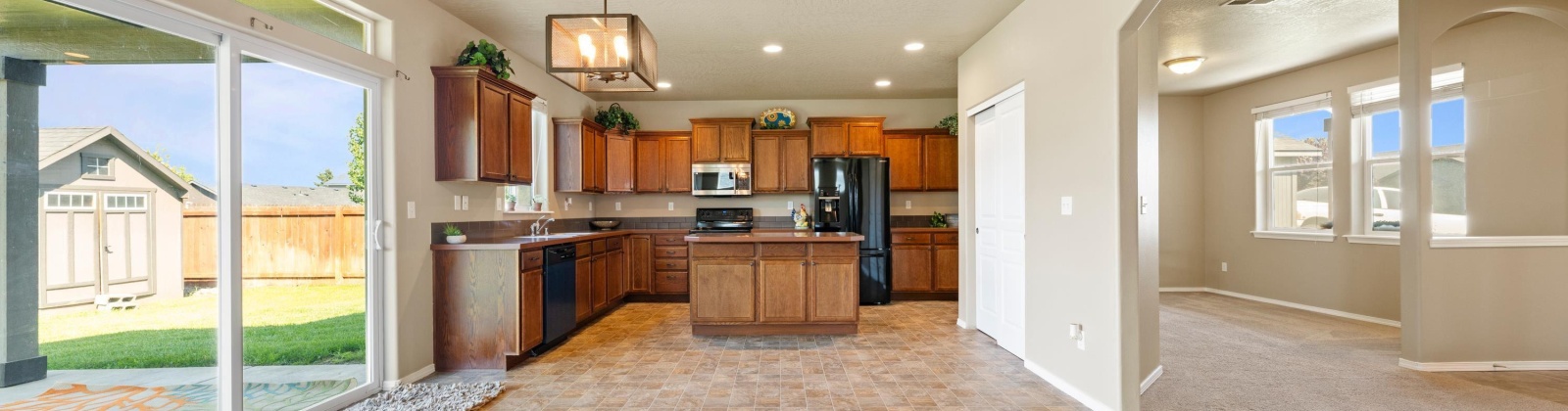 11th Pl., Kennewick, Washington 99338-2047, 3 Bedrooms Bedrooms, 0 ,3 BathroomsBathrooms,Houses,For Sale,11th Pl.,0,286705