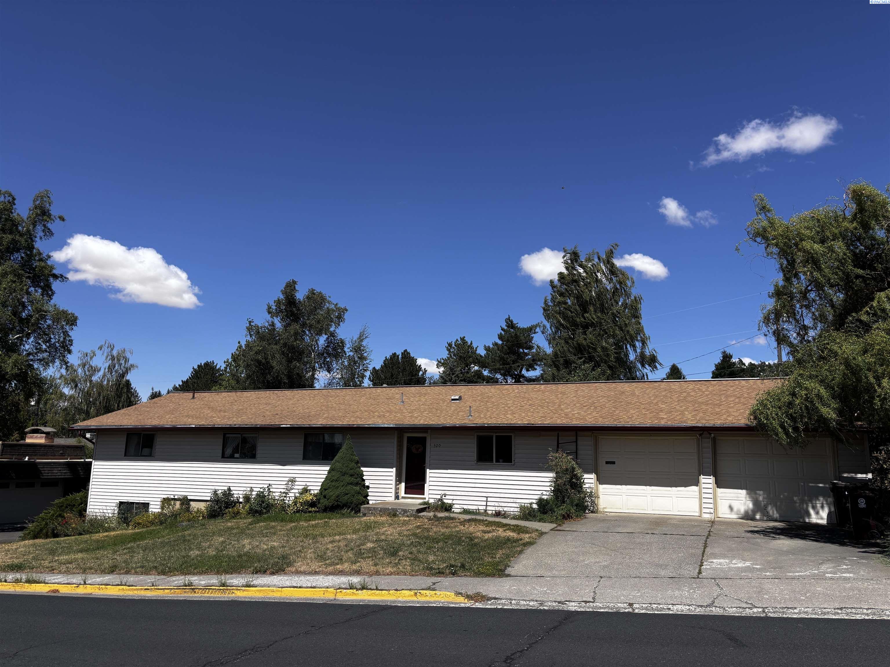 Crestview, Pullman, Washington 99163, 4 Bedrooms Bedrooms, 0 ,2 BathroomsBathrooms,Houses,For Sale,Crestview,0,286707