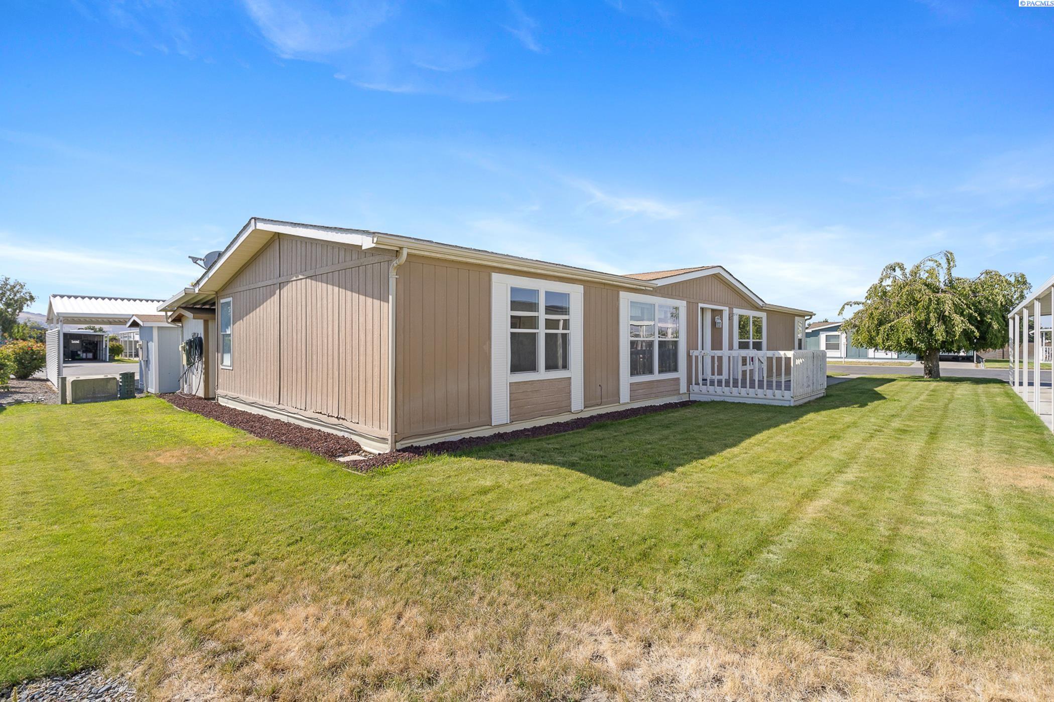 Columbia Center Blvd. #89, Kennewick, Washington 99336, 3 Bedrooms Bedrooms, 0 ,2 BathroomsBathrooms,Manufactured Homes,For Sale,Columbia Center Blvd. #89,0,286717