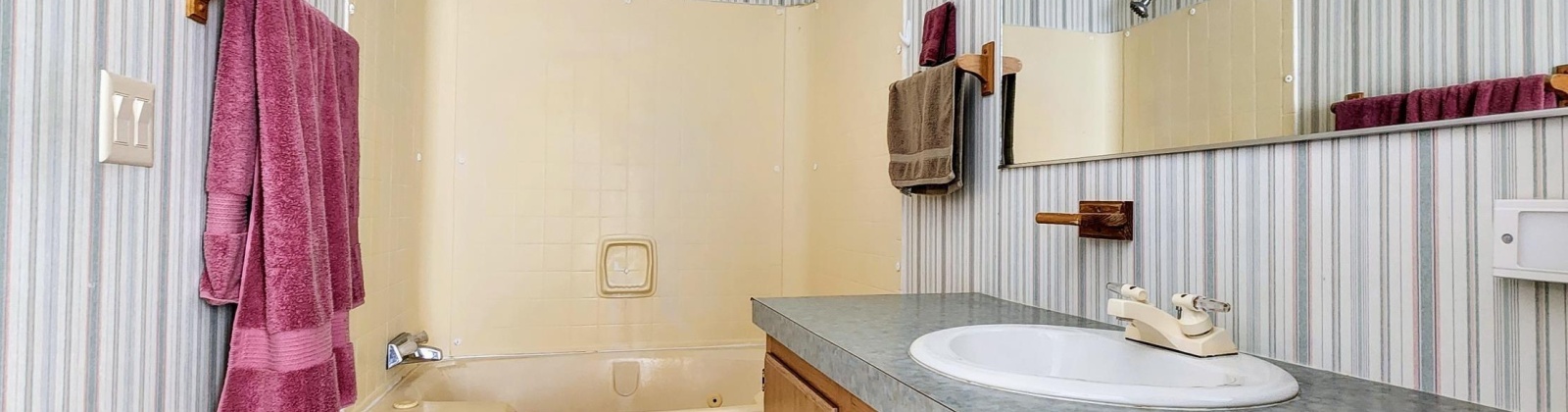 James St, West Richland, Washington 99353, 3 Bedrooms Bedrooms, 0 ,2 BathroomsBathrooms,Manufactured Homes,For Sale,James St,0,279194