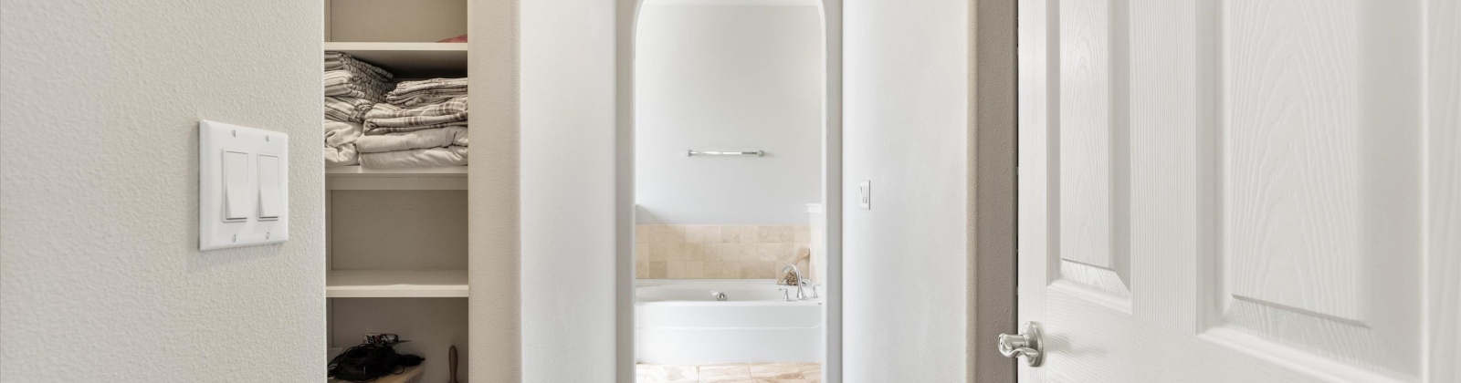 Fayette Lane, Pasco, Washington 99301, 4 Bedrooms Bedrooms, 0 ,3 BathroomsBathrooms,Houses,For Sale,Fayette Lane,0,286732