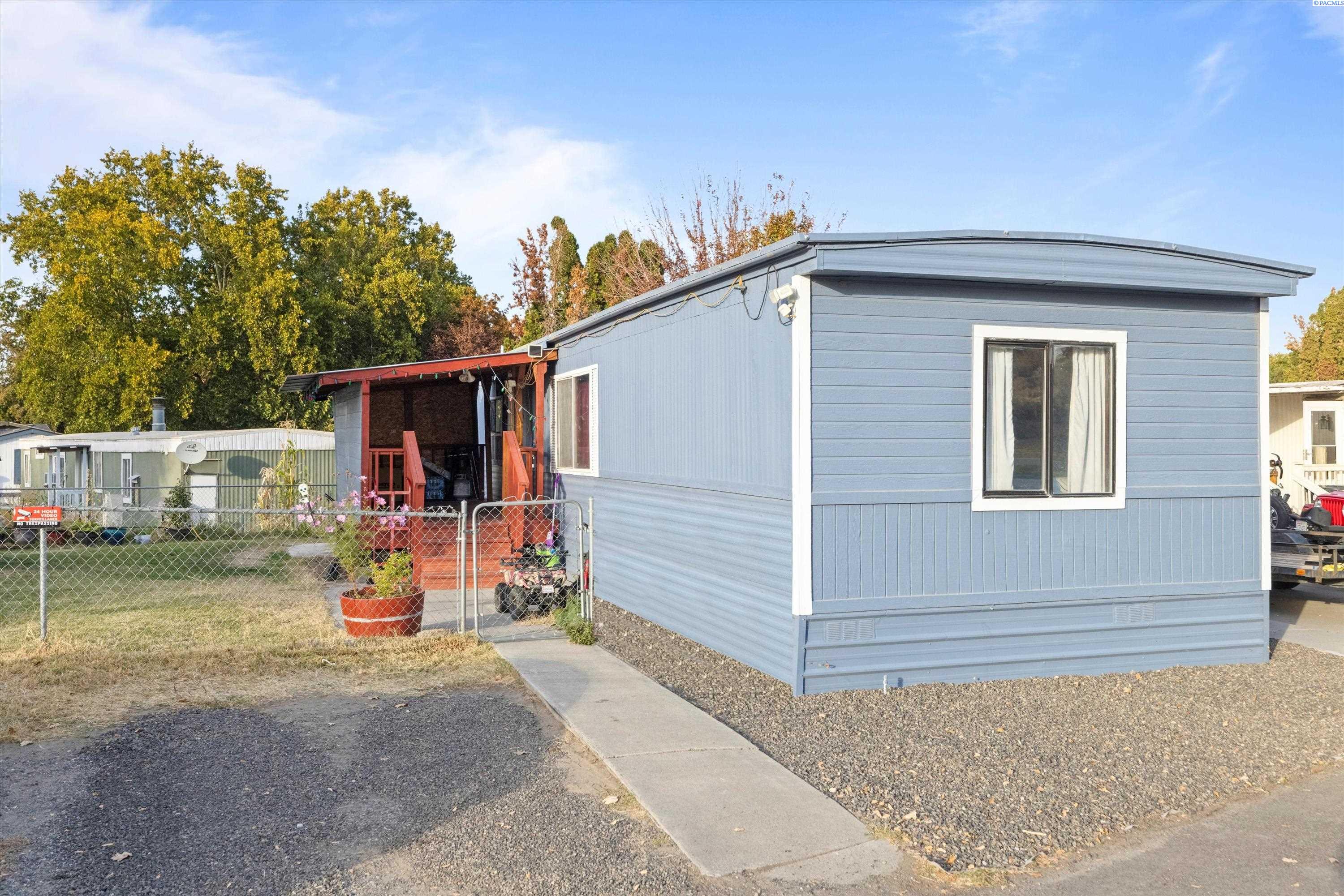 Hove St, West Richland, Washington 99353, 2 Bedrooms Bedrooms, 0 ,1 BathroomBathrooms,Manufactured Homes,For Sale,Hove St,0,286756