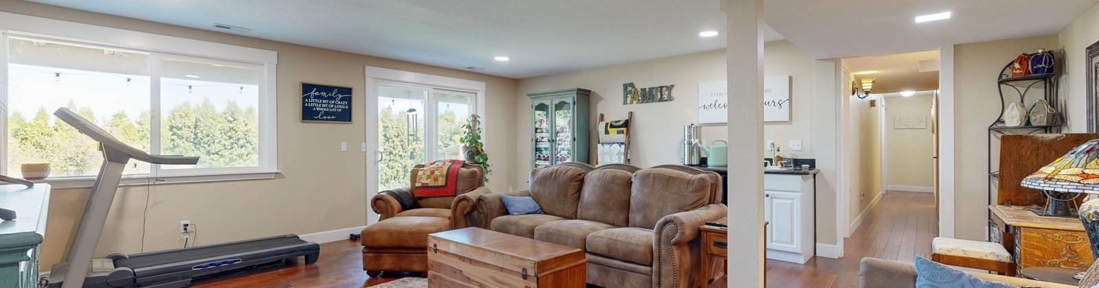 Edgewood Drive, Richland, Washington 99352, 5 Bedrooms Bedrooms, 0 ,3 BathroomsBathrooms,Houses,For Sale,Edgewood Drive,0,286744
