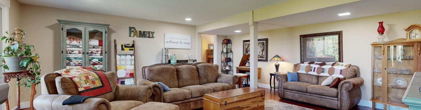 Edgewood Drive, Richland, Washington 99352, 5 Bedrooms Bedrooms, 0 ,3 BathroomsBathrooms,Houses,For Sale,Edgewood Drive,0,286744