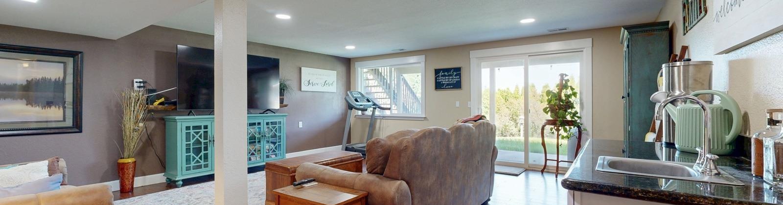 Edgewood Drive, Richland, Washington 99352, 5 Bedrooms Bedrooms, 0 ,3 BathroomsBathrooms,Houses,For Sale,Edgewood Drive,0,286744