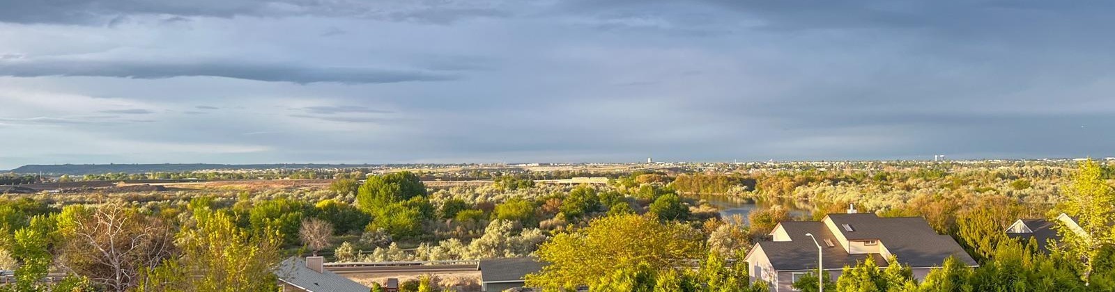 Edgewood Drive, Richland, Washington 99352, 5 Bedrooms Bedrooms, 0 ,3 BathroomsBathrooms,Houses,For Sale,Edgewood Drive,0,286744
