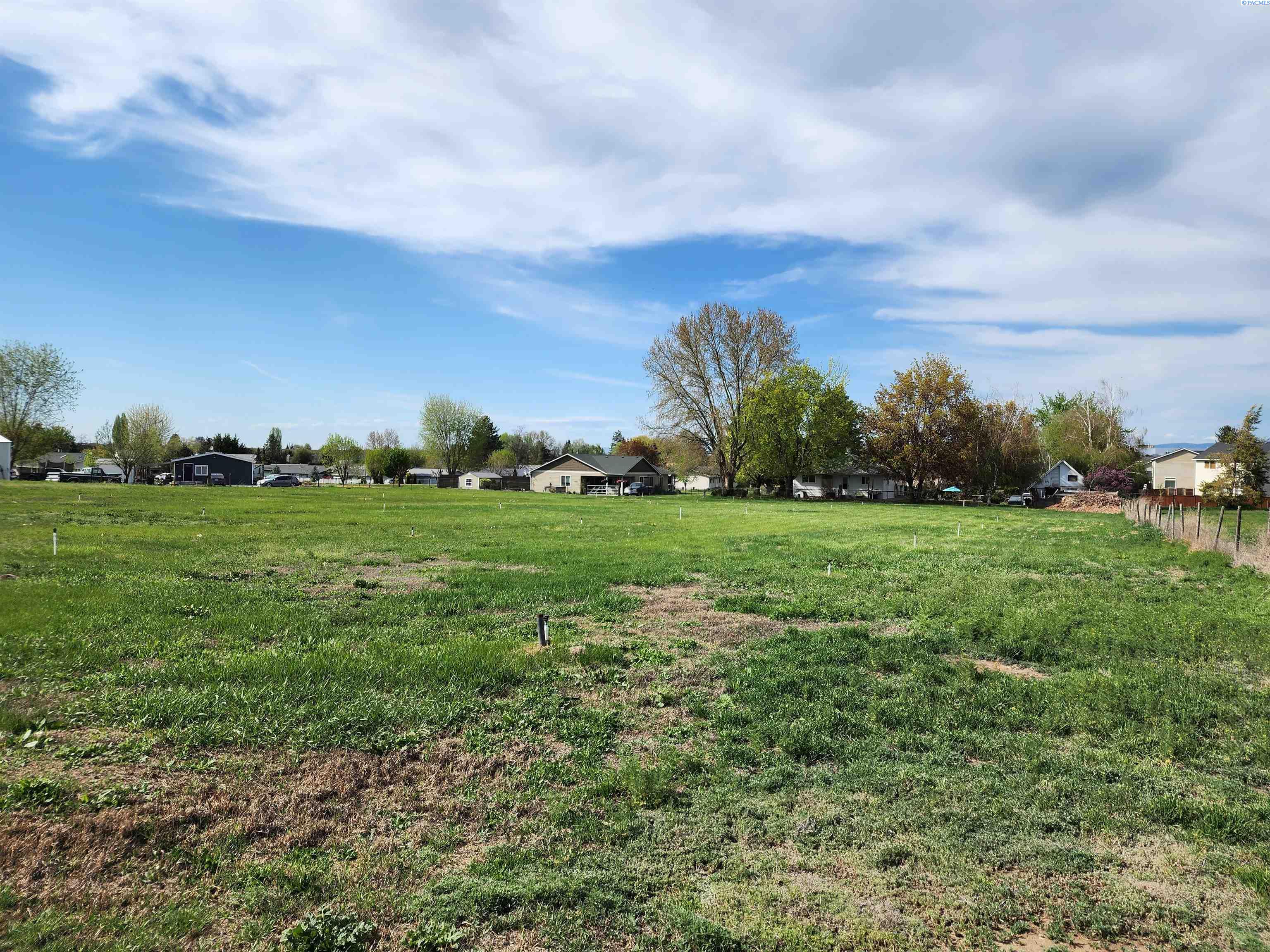 King St Lot B, Grandview, Washington 98930, 0 , 0 ,0,Land/lots,For Sale,King St Lot B,0,286768