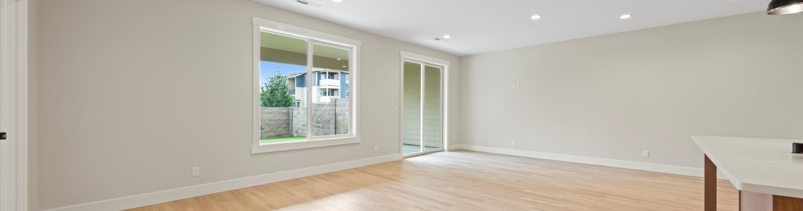 Sunray Ave, Richland, Washington 99352, 3 Bedrooms Bedrooms, 0 ,2 BathroomsBathrooms,Condos/townhomes,For Sale,Sunray Ave,0,286771