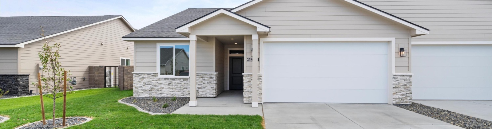 Sunray Ave, Richland, Washington 99352, 3 Bedrooms Bedrooms, 0 ,2 BathroomsBathrooms,Condos/townhomes,For Sale,Sunray Ave,0,286771