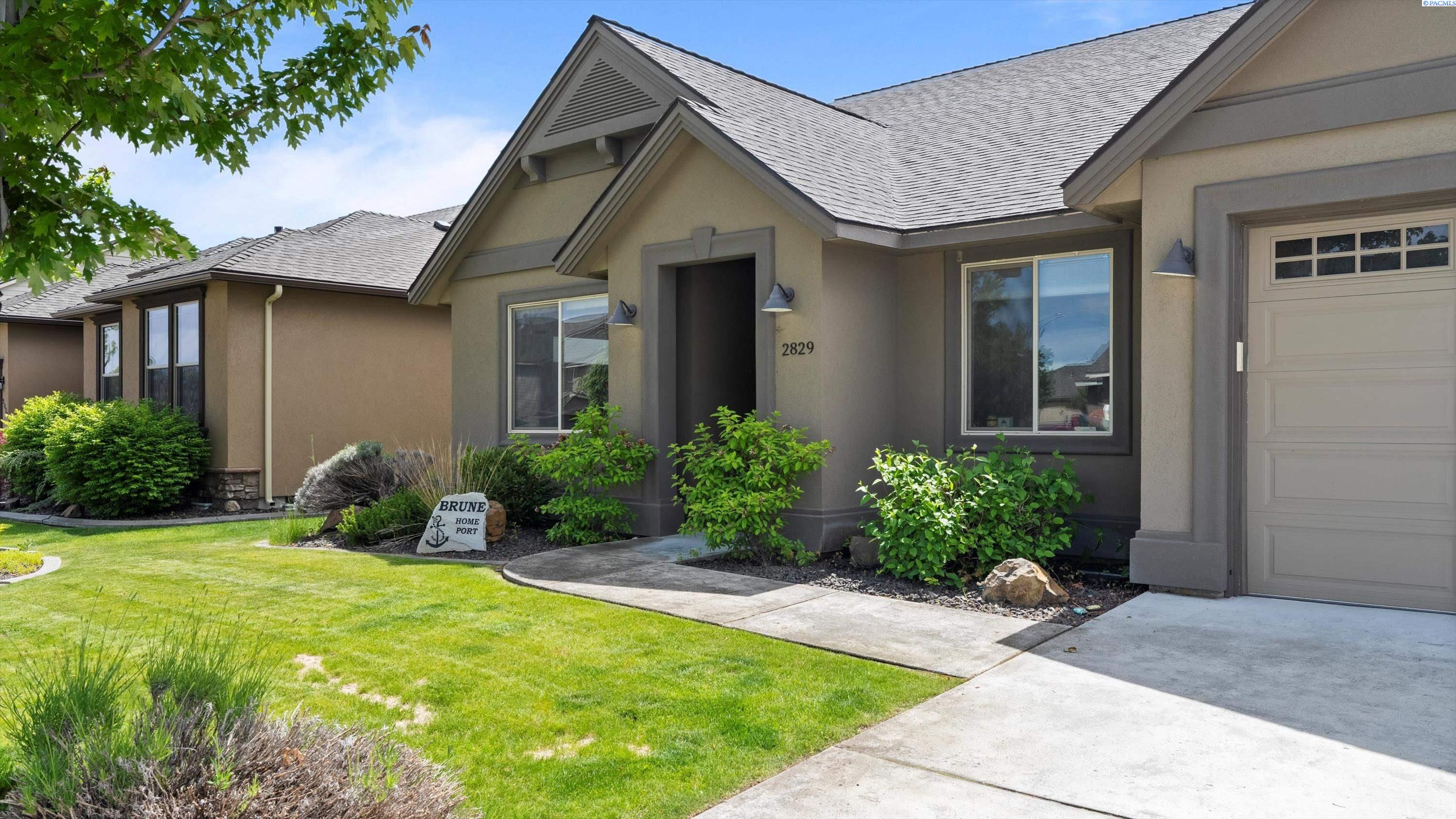Copperstone St., Richland, Washington 99334, 3 Bedrooms Bedrooms, 0 ,3 BathroomsBathrooms,Houses,For Sale,Copperstone St.,0,284455