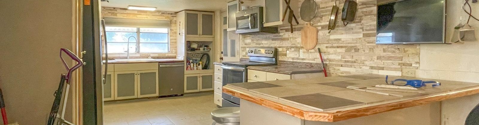 Rainy Lane, Benton City, Washington 99320, 2 Bedrooms Bedrooms, 0 ,2 BathroomsBathrooms,Manufactured Homes,For Sale,Rainy Lane,0,286779