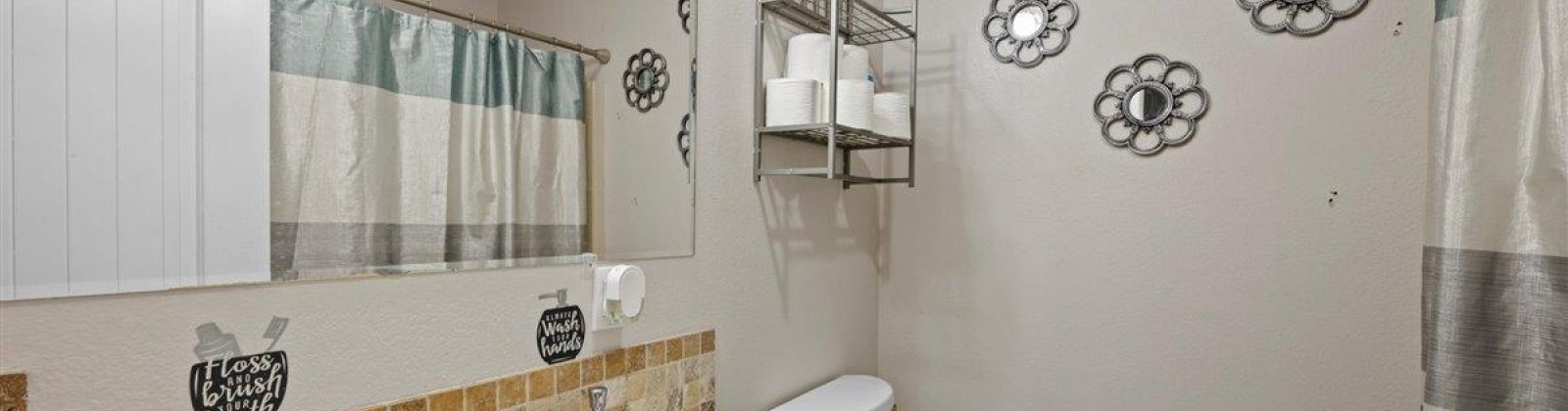 Maple Grove Rd, Sunnyside, Washington 98944, 5 Bedrooms Bedrooms, 0 ,2 BathroomsBathrooms,Houses,For Sale,Maple Grove Rd,0,286785