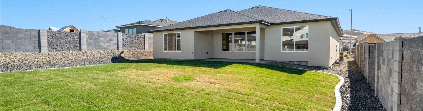 Upriver, Richland, Washington 99352, 4 Bedrooms Bedrooms, 0 ,3 BathroomsBathrooms,Houses,For Sale,Upriver,0,286786