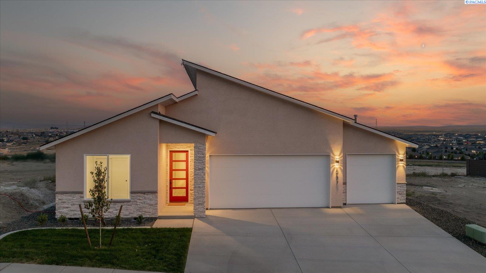 27th Ave, Kennewick, Washington 99338, 4 Bedrooms Bedrooms, 0 ,3 BathroomsBathrooms,Houses,For Sale,27th Ave,0,286815