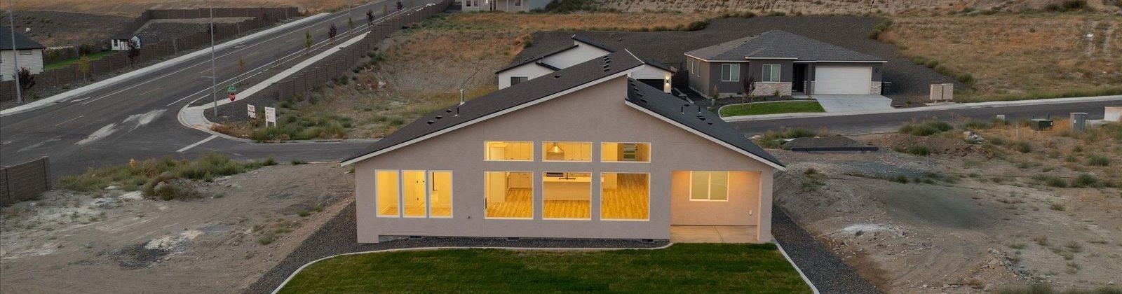 27th Ave, Kennewick, Washington 99338, 4 Bedrooms Bedrooms, 0 ,3 BathroomsBathrooms,Houses,For Sale,27th Ave,0,286815