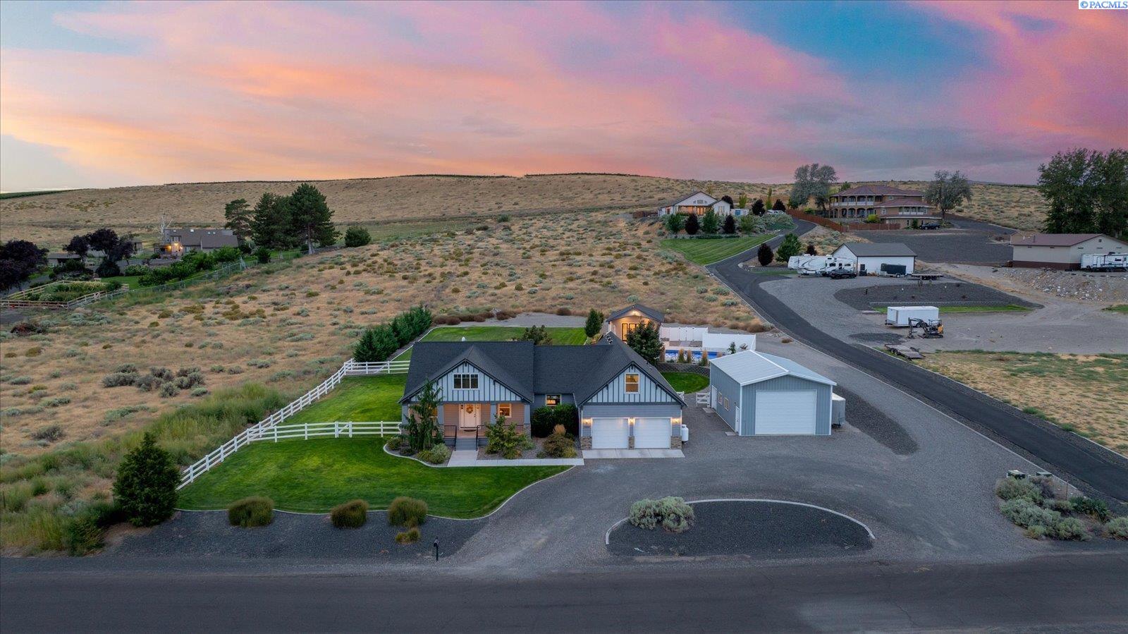 Horn Rapids Dr, West Richland, Washington 99353, 3 Bedrooms Bedrooms, 0 ,3 BathroomsBathrooms,Houses,For Sale,Horn Rapids Dr,0,286833