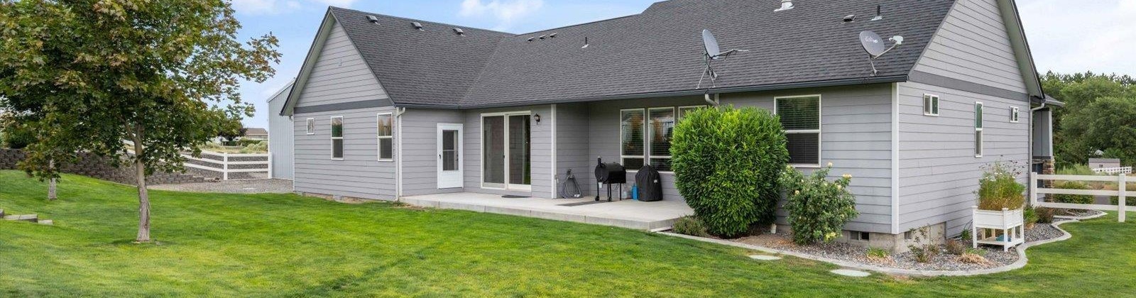Horn Rapids Dr, West Richland, Washington 99353, 3 Bedrooms Bedrooms, 0 ,3 BathroomsBathrooms,Houses,For Sale,Horn Rapids Dr,0,286833