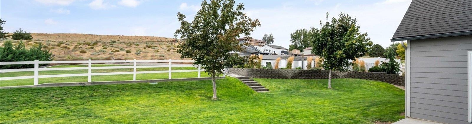 Horn Rapids Dr, West Richland, Washington 99353, 3 Bedrooms Bedrooms, 0 ,3 BathroomsBathrooms,Houses,For Sale,Horn Rapids Dr,0,286833