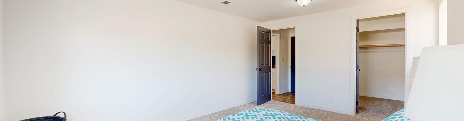 10th Avenue, Kennewick, Washington 99336, 3 Bedrooms Bedrooms, 0 ,1 BathroomBathrooms,Houses,For Sale,10th Avenue,0,286828