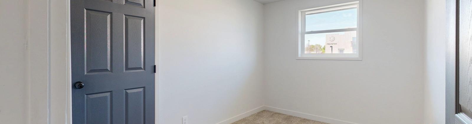 10th Avenue, Kennewick, Washington 99336, 3 Bedrooms Bedrooms, 0 ,1 BathroomBathrooms,Houses,For Sale,10th Avenue,0,286828