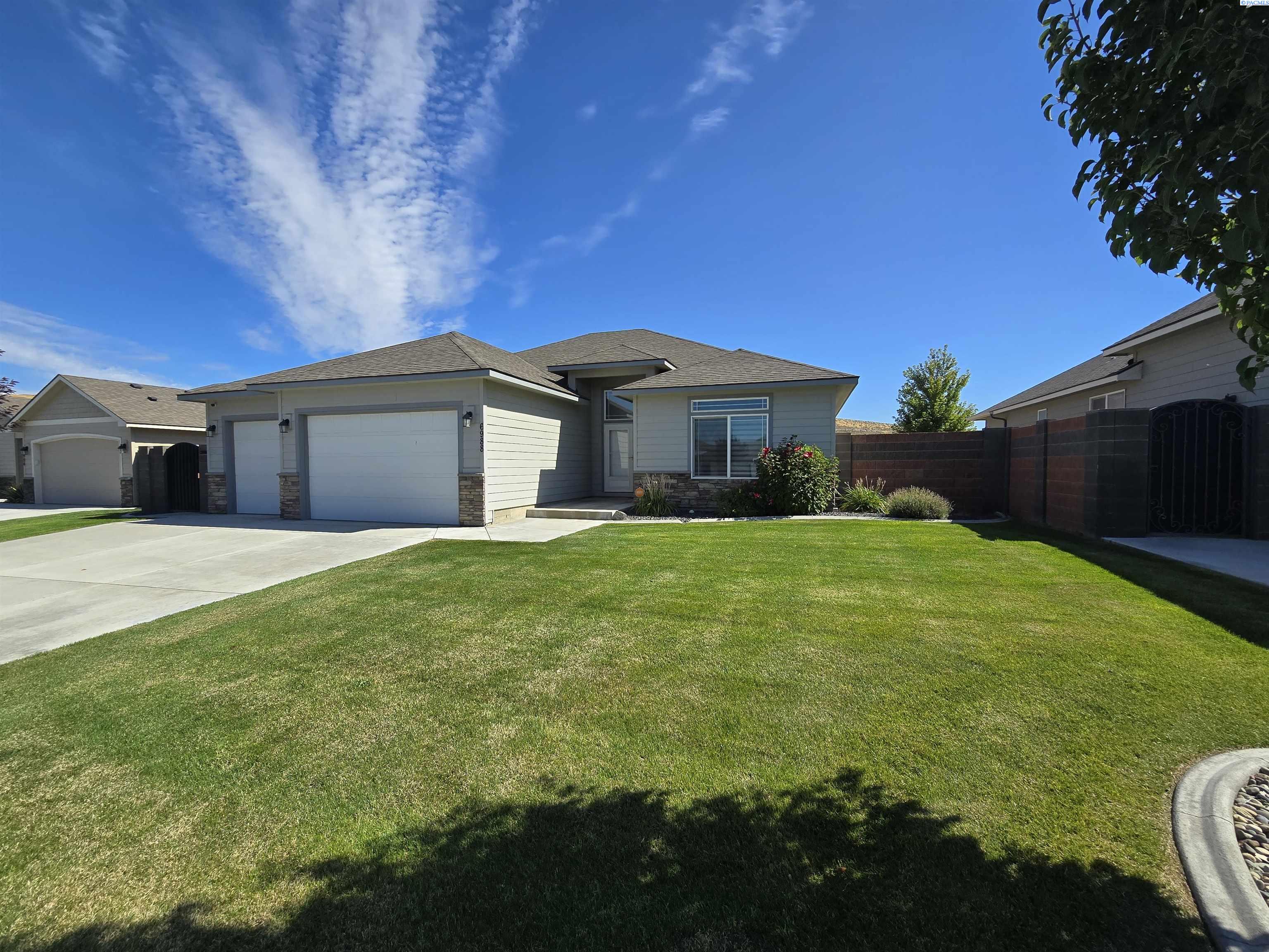 31st Avenue, Kennewick, Washington 99338, 4 Bedrooms Bedrooms, 0 ,2 BathroomsBathrooms,Houses,For Rent,31st Avenue,0,286823